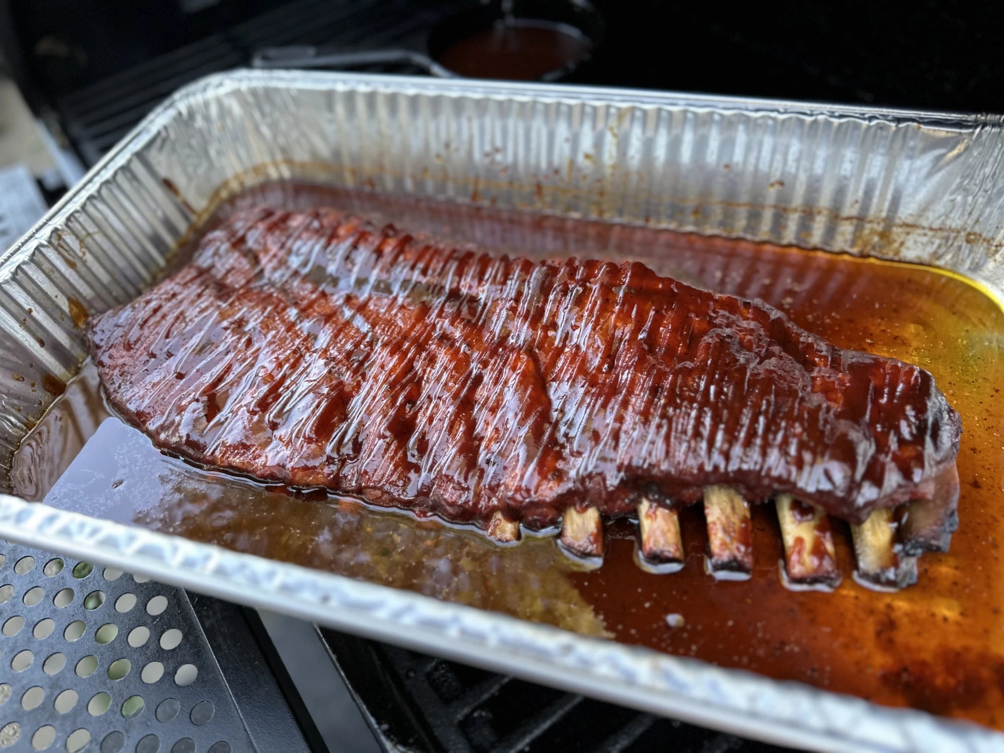 980 Full Slab Saucy Spare Pork Ribs